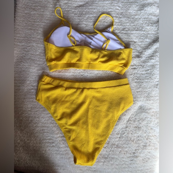 Women’s Plus Size Ribbed Two-Piece Bikini Set - Picture 3 of 7